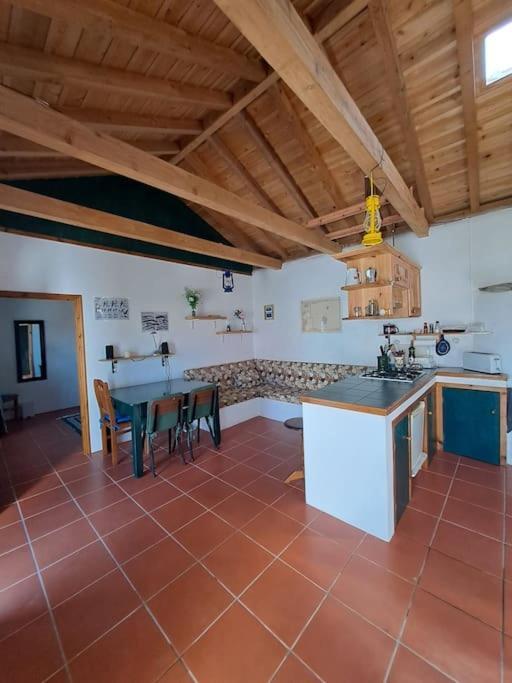 Casita - Your Home In Flores Lajes das Flores エクステリア 写真